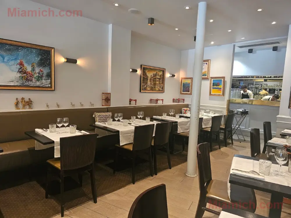 Mayfair Garden à Paris 75116 - Restaurant - photo 41 - Miamich