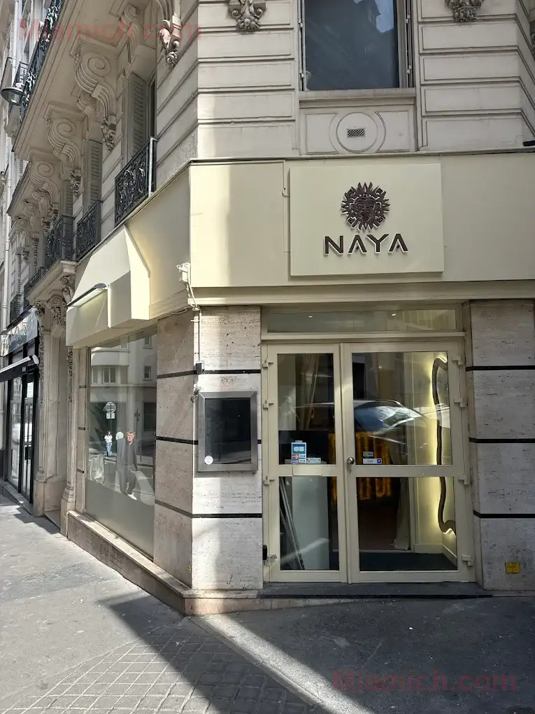 Naya Champs Élysées à Paris 75017 Brunch halal