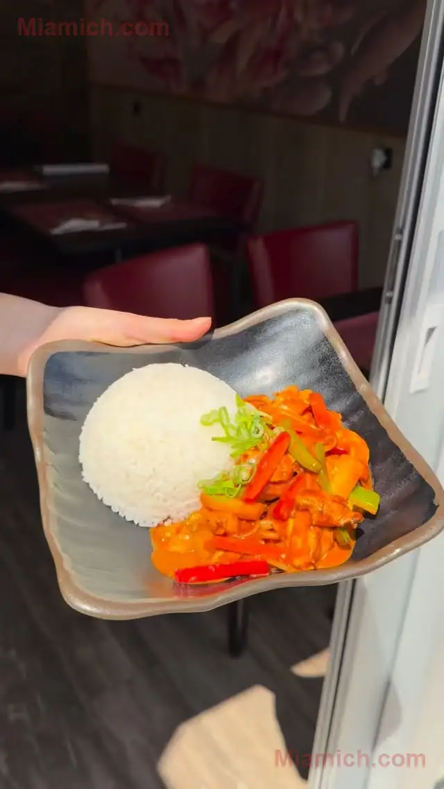 Seven Sushi Vitry à Vitry-sur-Seine 94400 - Thaïlandais - photo 1 - Miamich