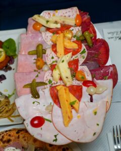 italian-kitchen-restaurant-halal-miamich