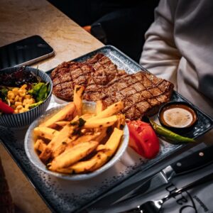 restaurant halal qamar bondy miamich