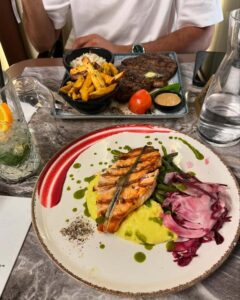 restaurant halal qamar bondy miamich